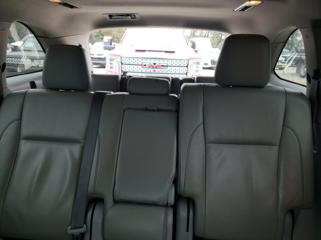 2017 Toyota Highlander - Image 10