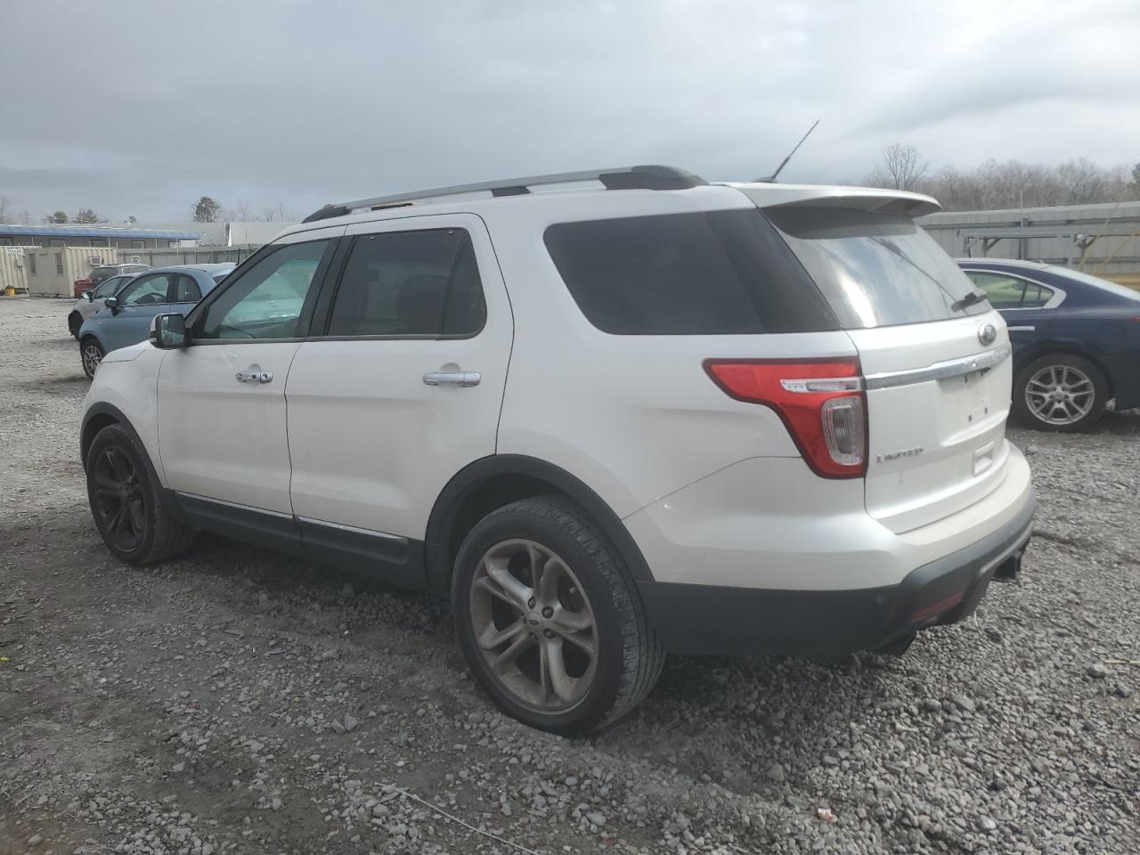 2014 Ford Explorer - Image 2