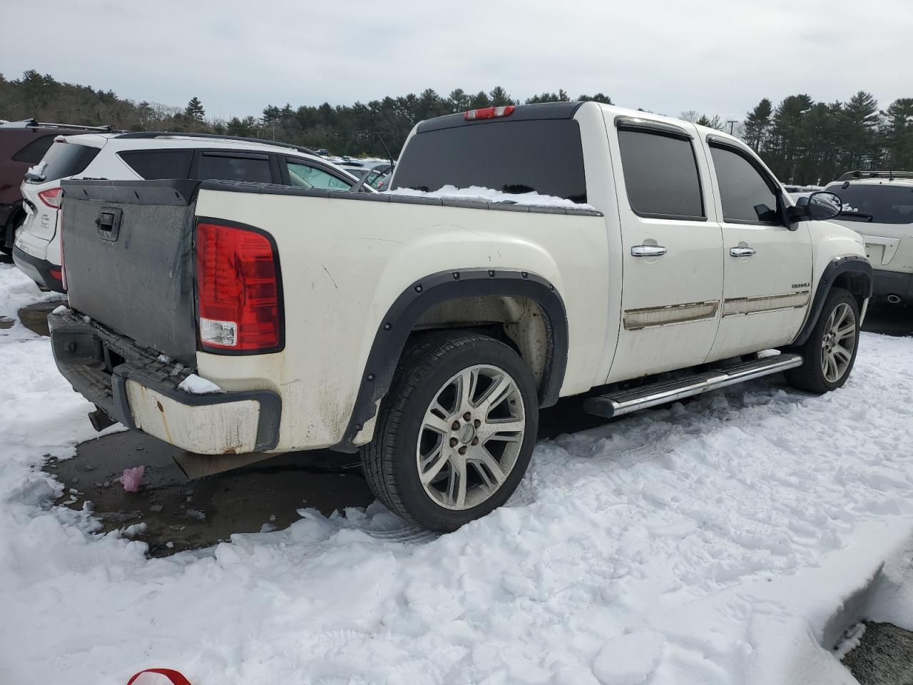 2011 GMC Sierra - Image 3