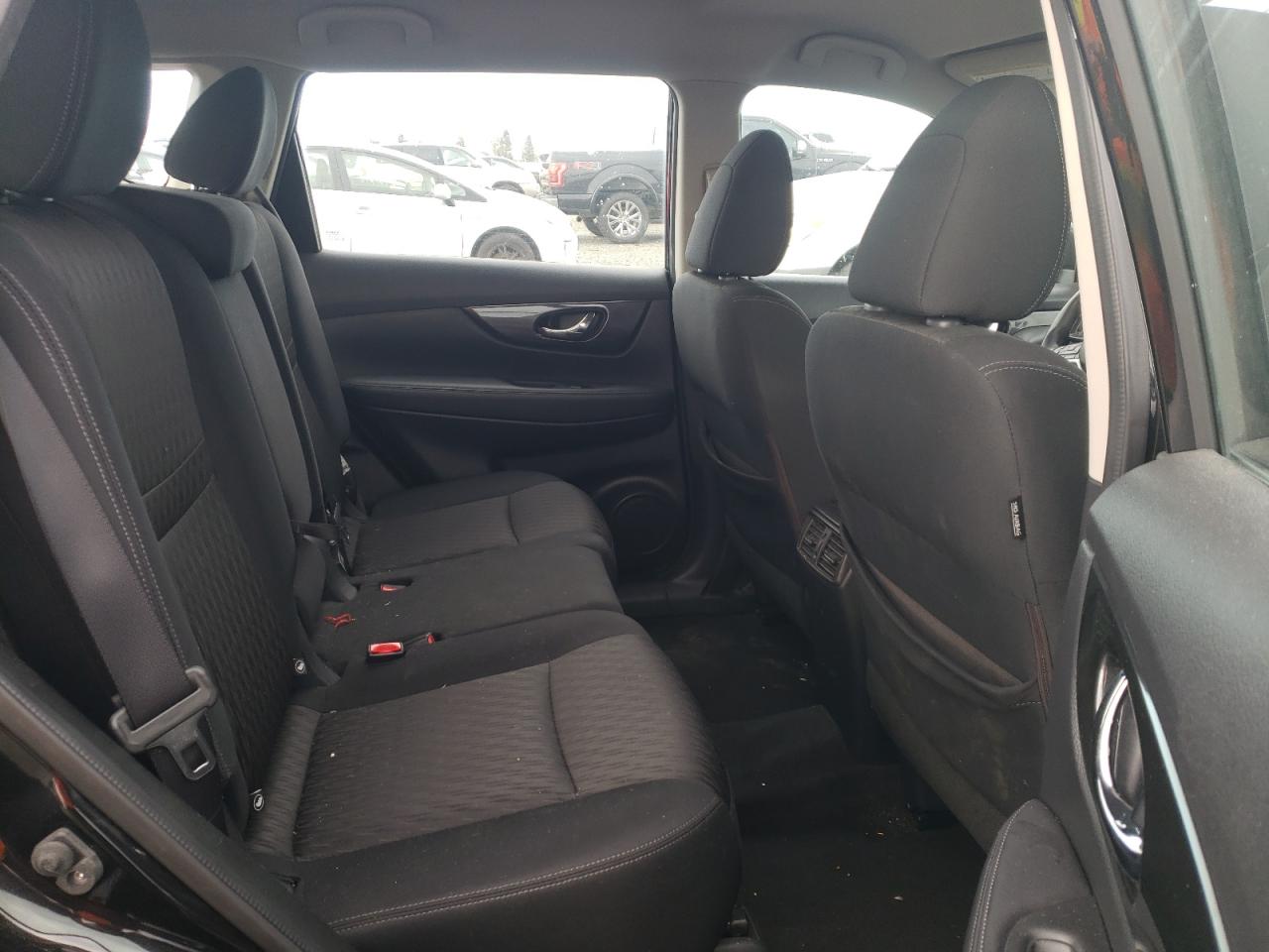 2017 Nissan Rogue - Image 11