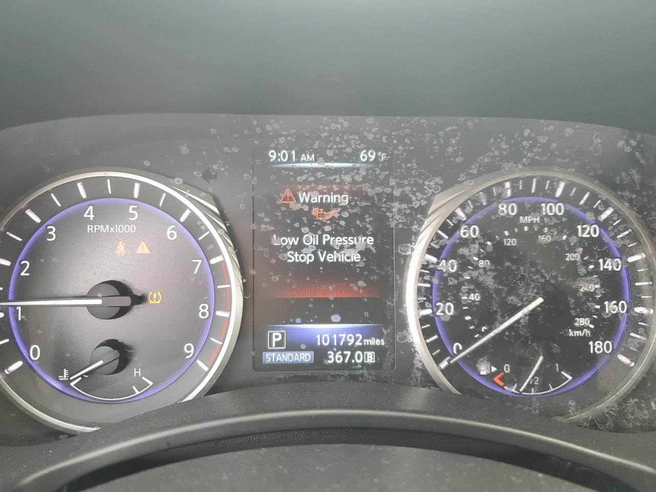 2017 Infiniti Q60 - Image 9