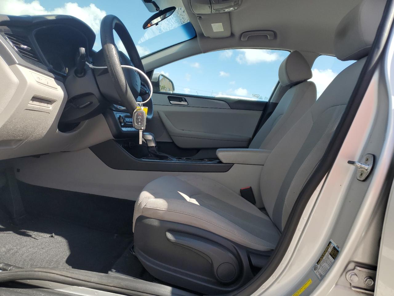 2018 Hyundai Sonata - Image 7