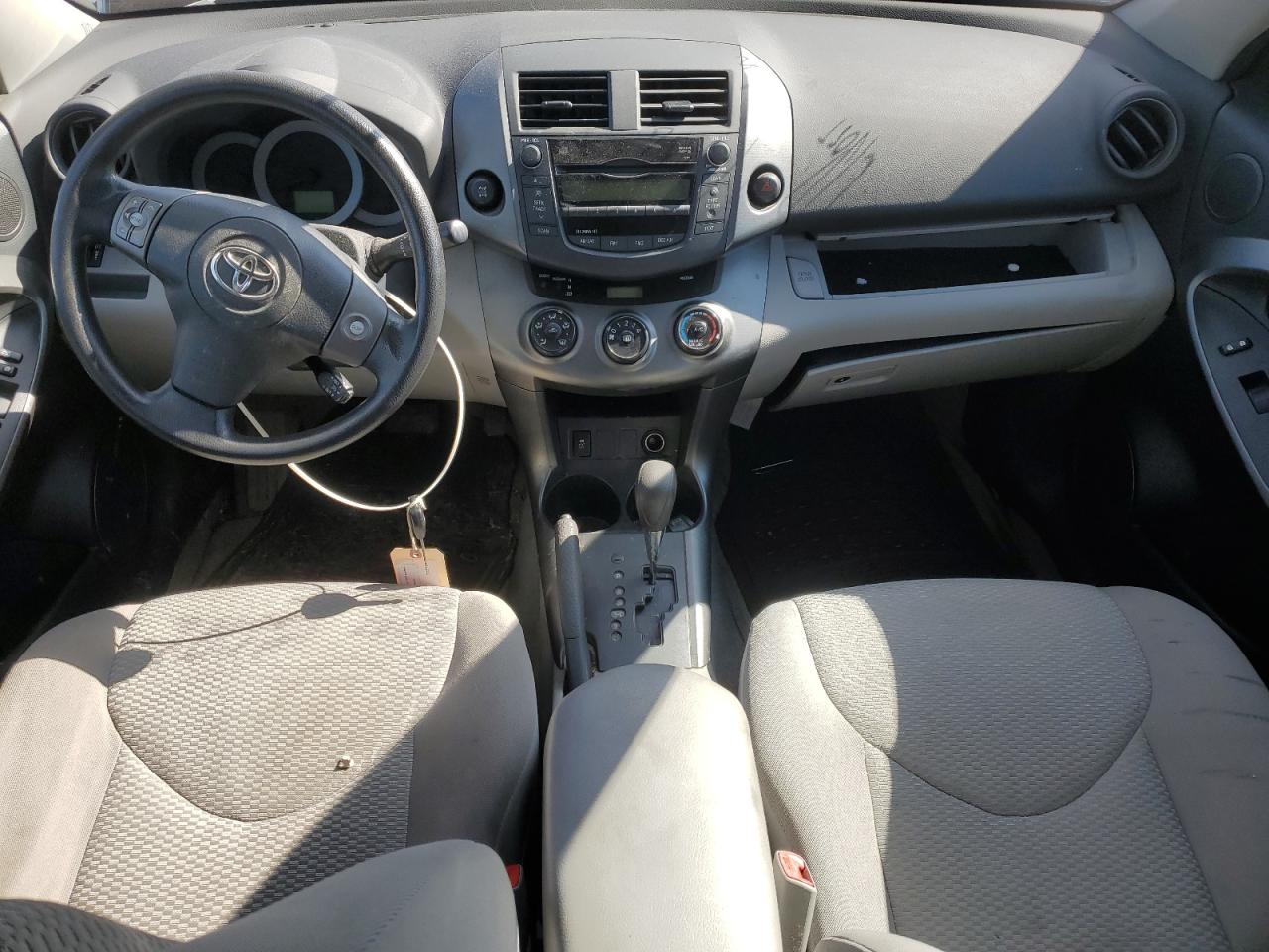 2011 Toyota RAV 4 - Image 8