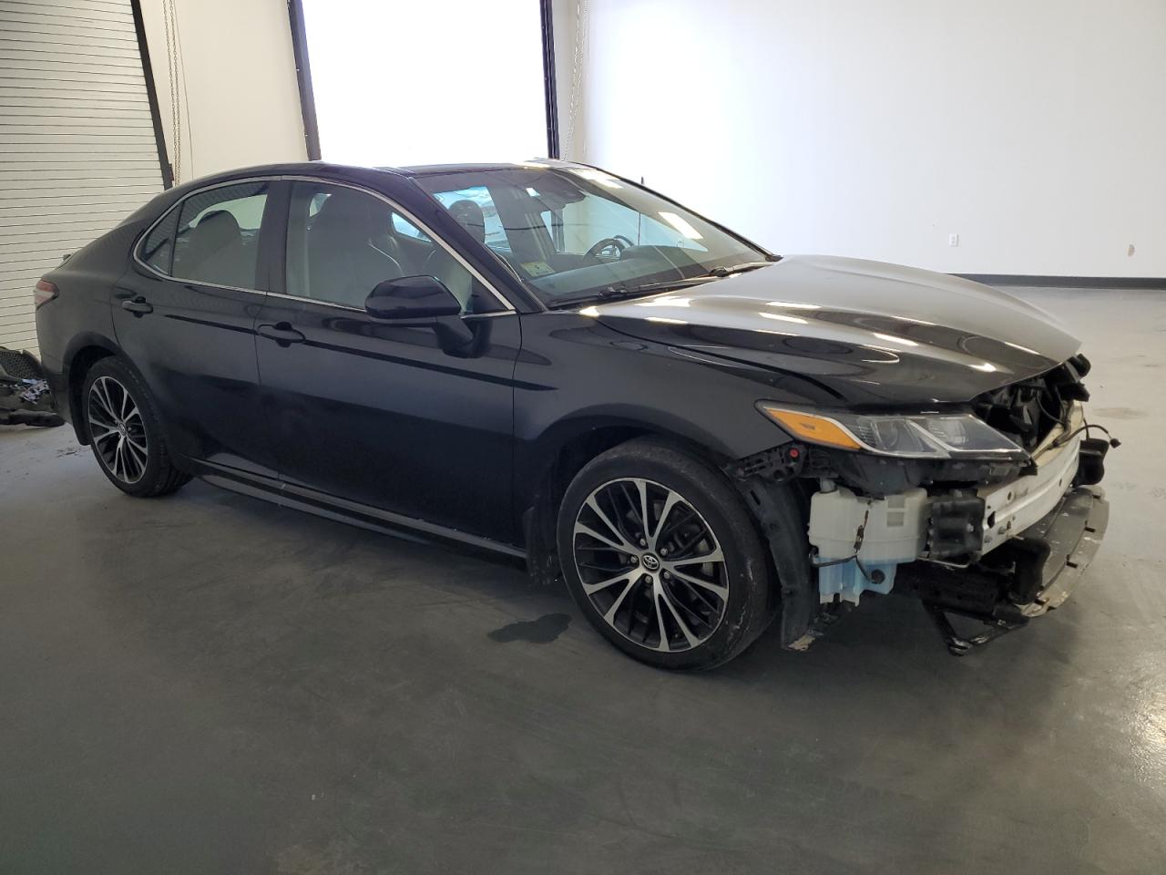 2020 Toyota Camry - Image 4