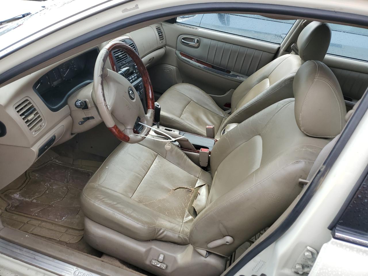 2004 Kia Optima - Image 7