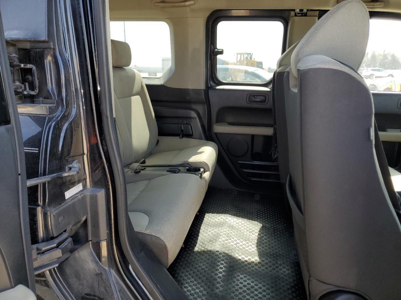2007 Honda Element - Image 11