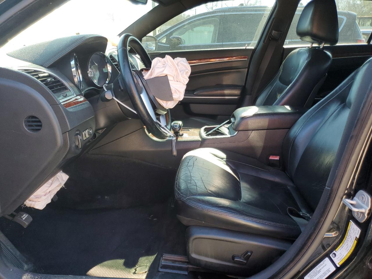 2013 Chrysler 300 - Image 7