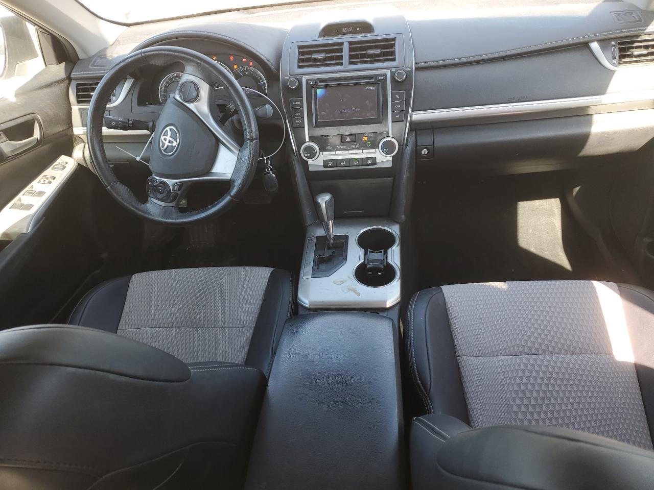 2014 Toyota Camry - Image 8