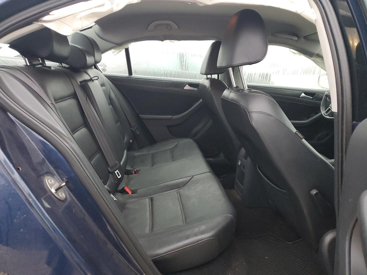 2014 Volkswagen Jetta - Image 10