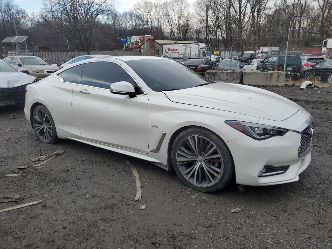 2018 Infiniti Q60 - Image 4