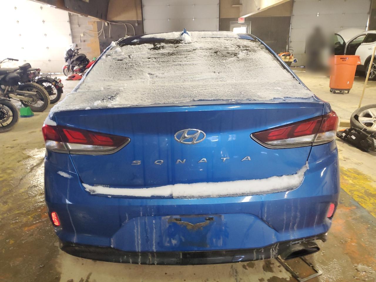 2018 Hyundai Sonata - Image 6
