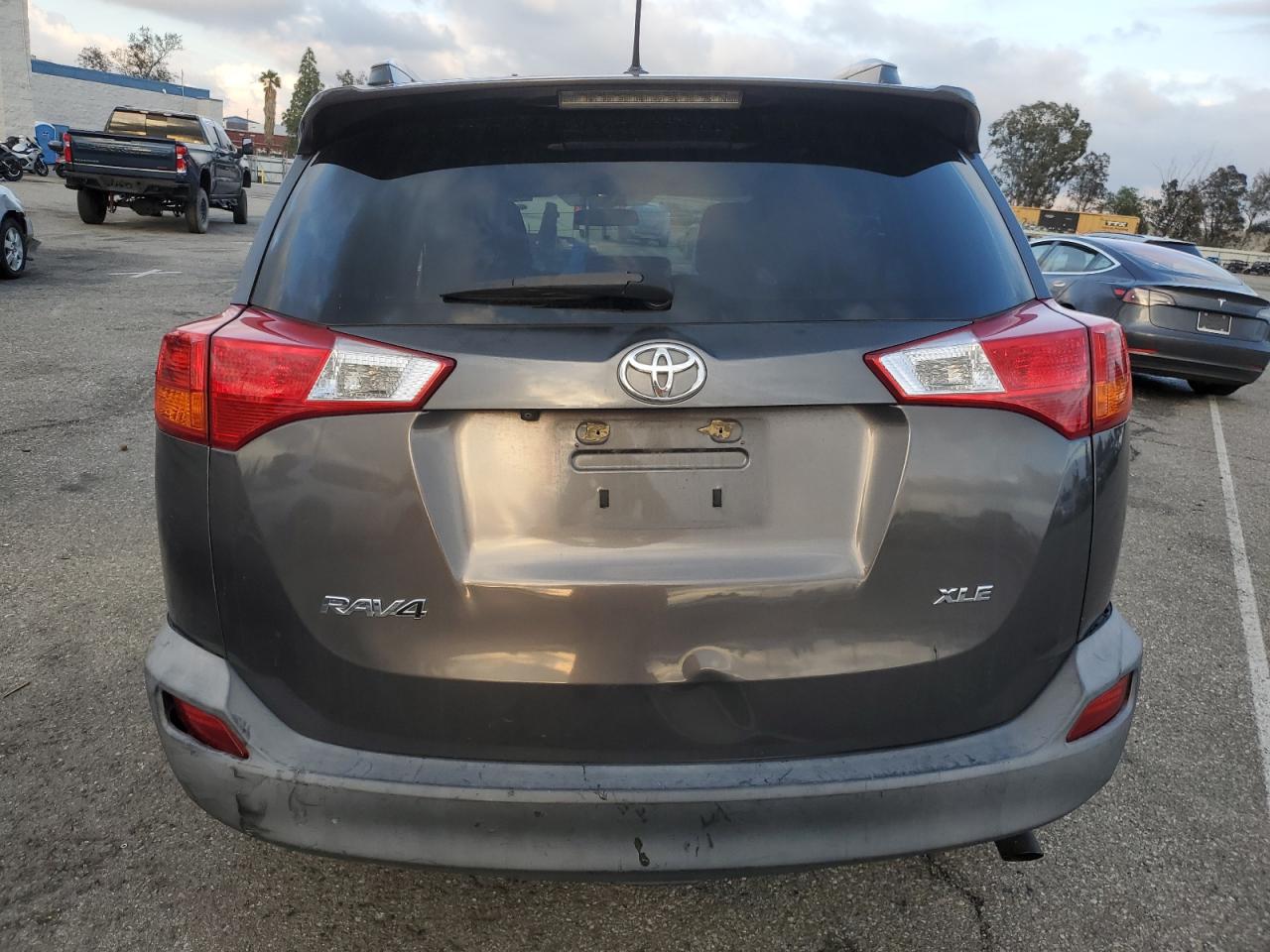 2014 Toyota RAV 4 - Image 6