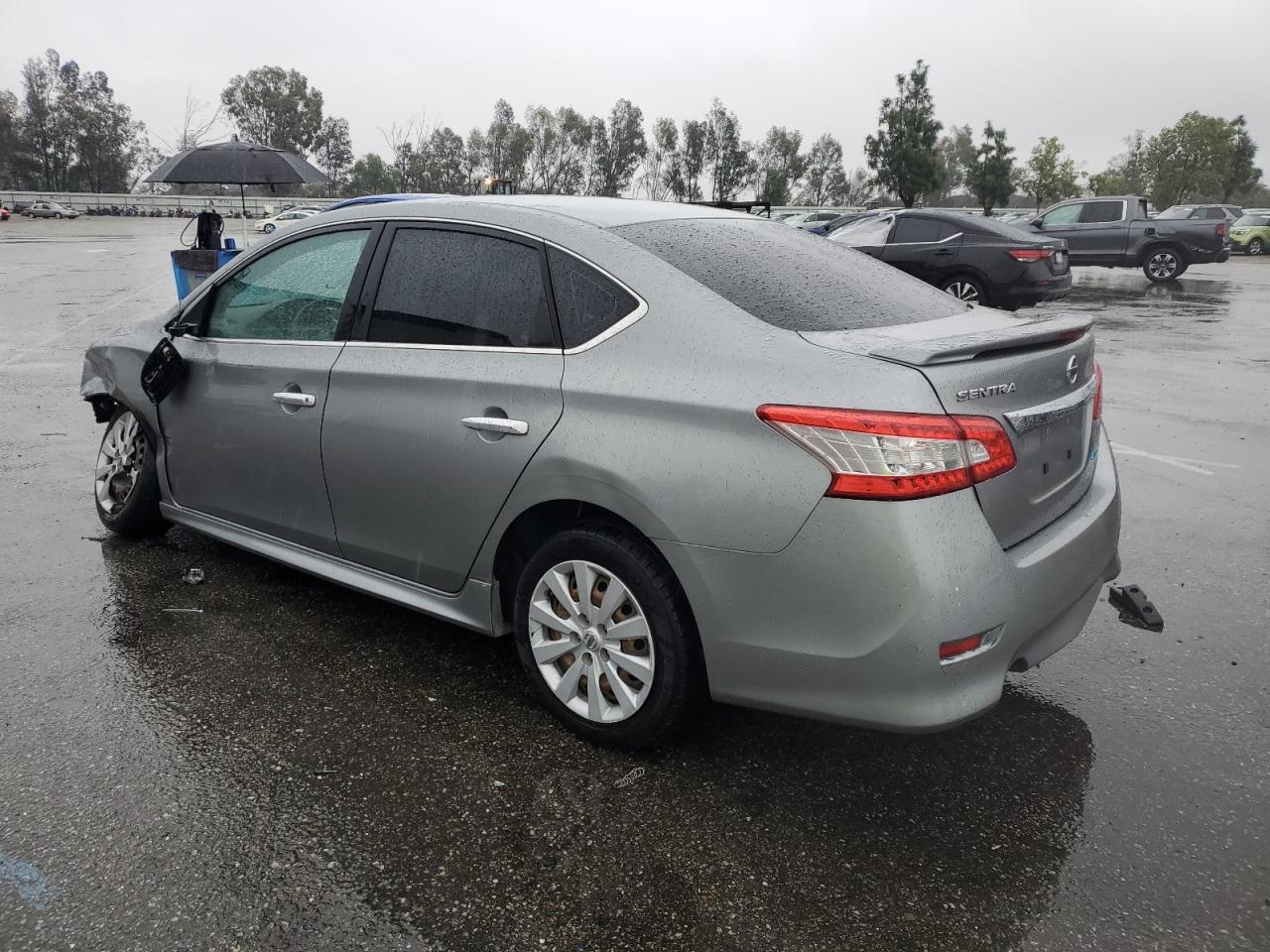 2014 Nissan Sentra - Image 2