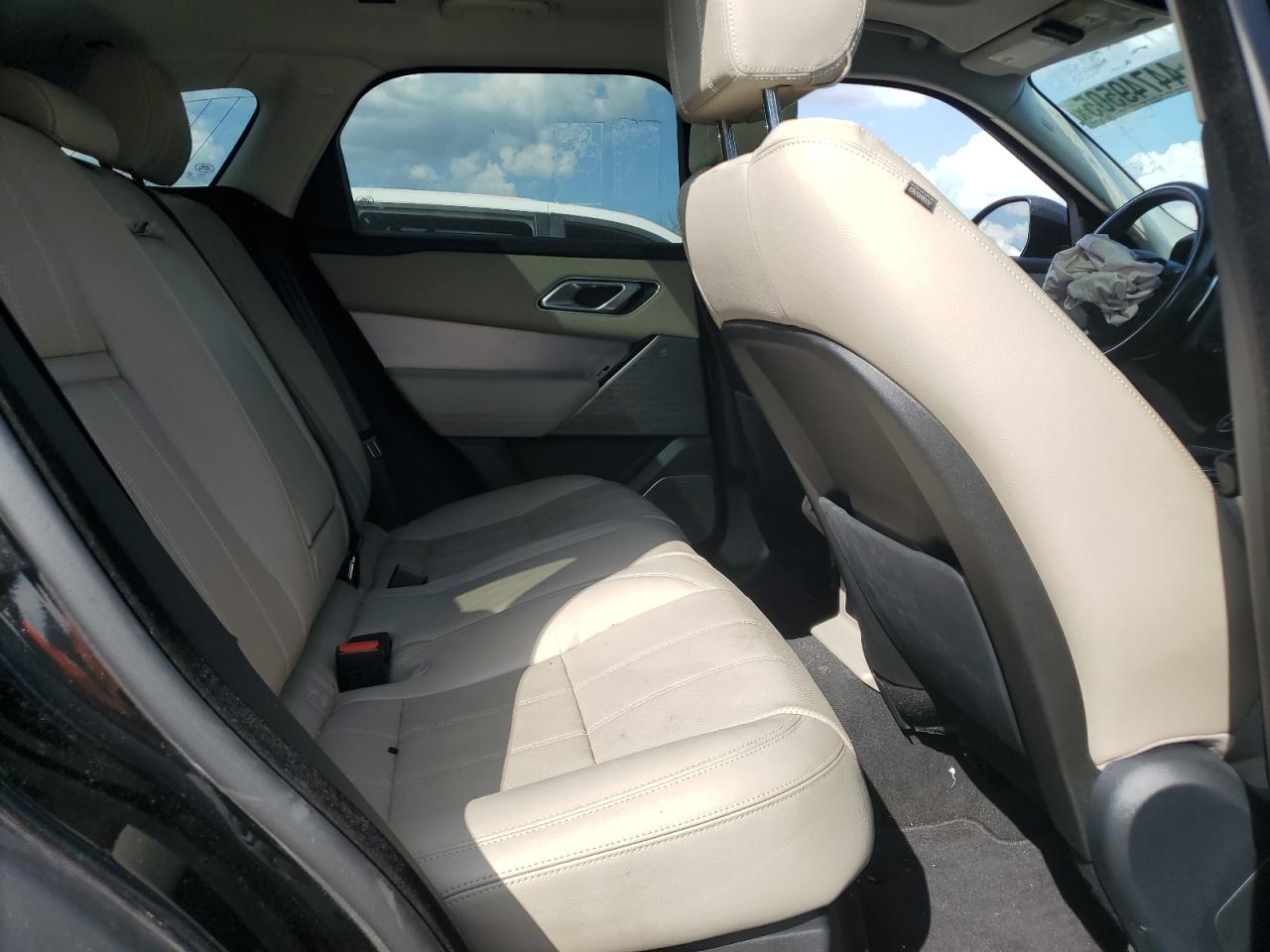 2018 Land Rover Range Rover - Image 11