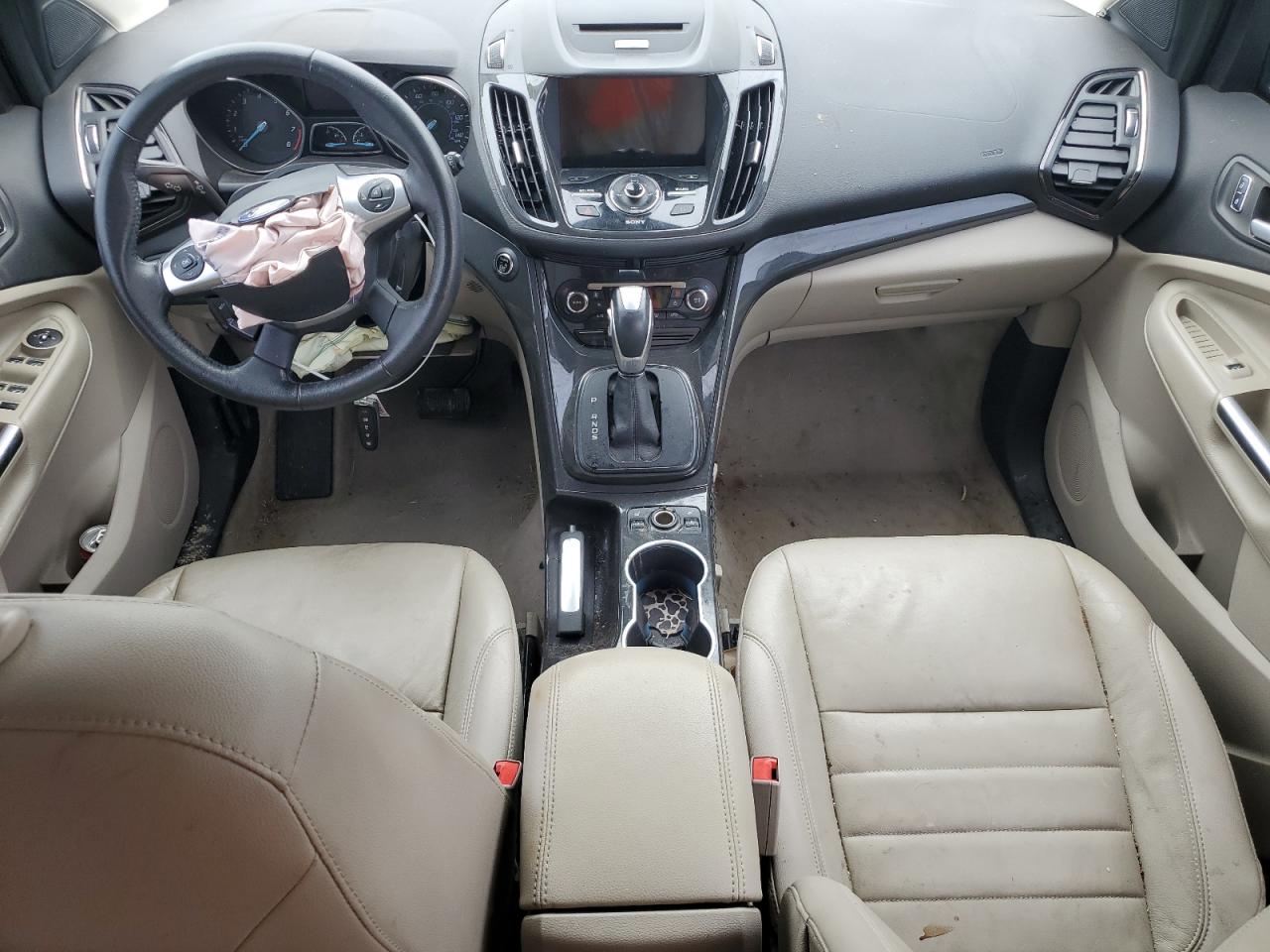 1FMCU0J95GUB96384 FORD ESCAPE 2016