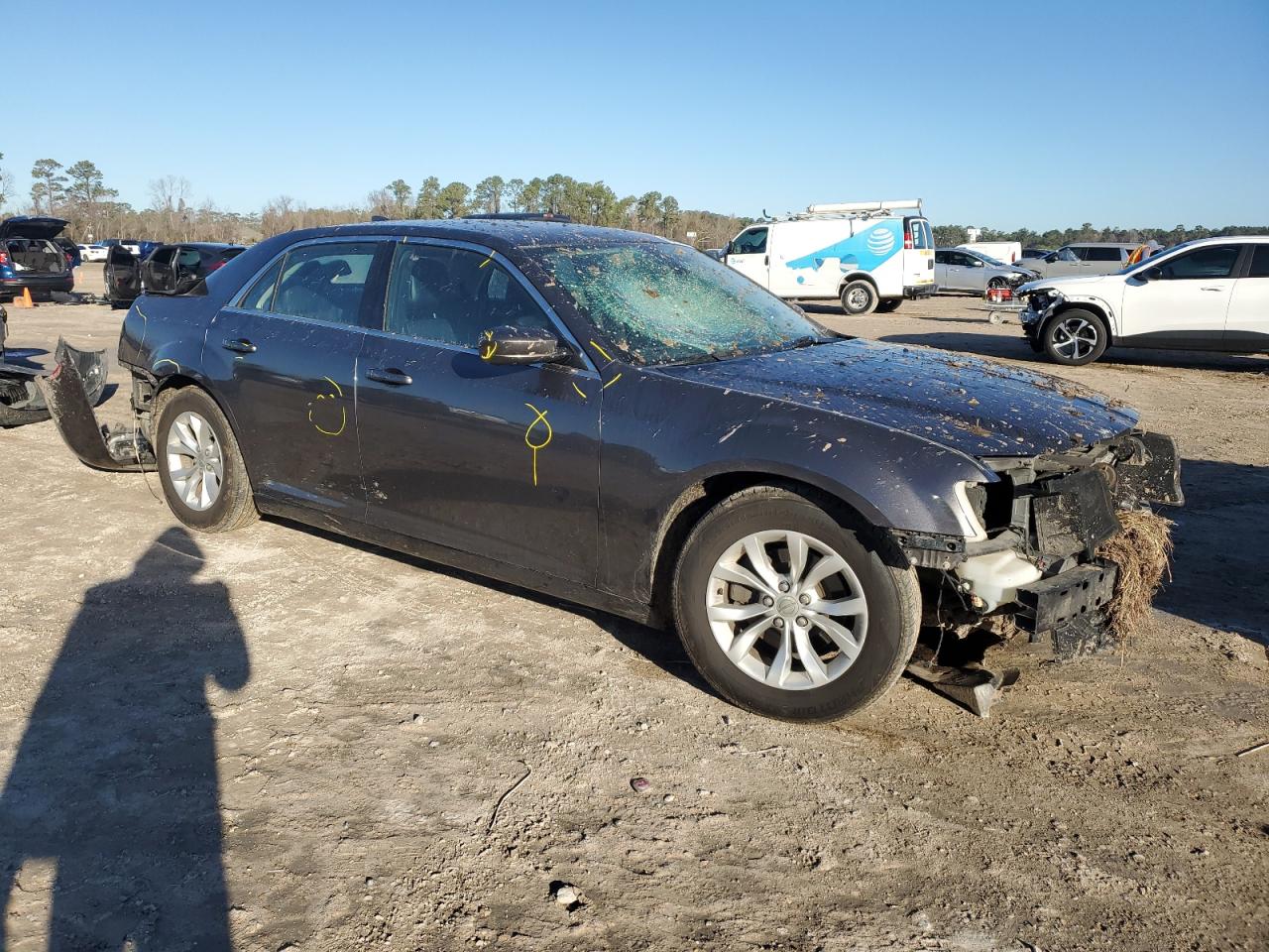 2016 Chrysler 300 - Image 4