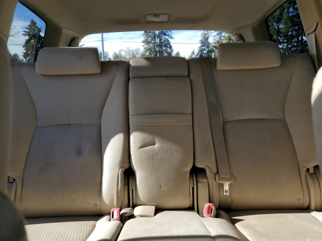 2005 Toyota Highlander - Image 10