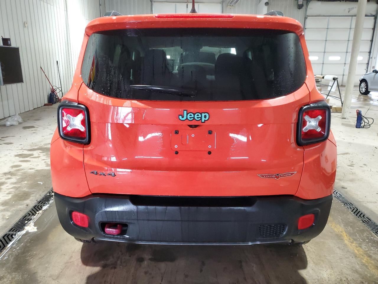 2017 Jeep Renegade - Image 6
