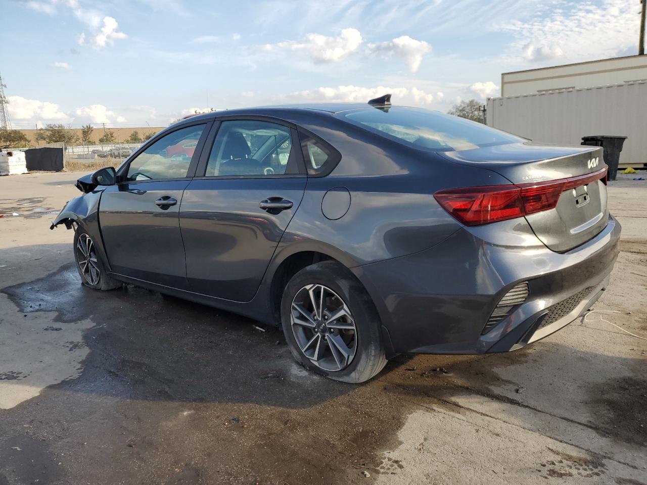 2022 Kia Forte - Image 2