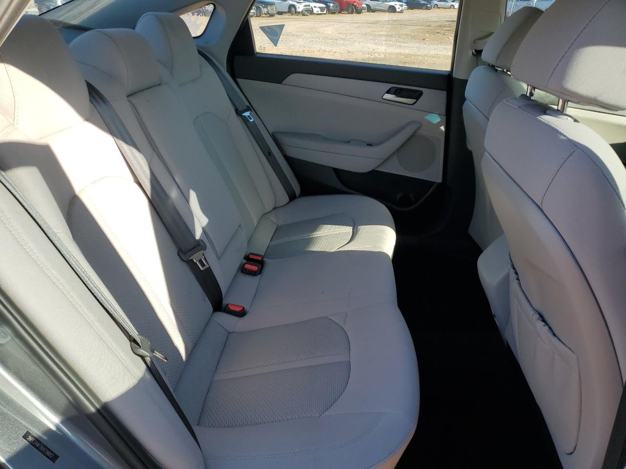 2019 Hyundai Sonata - Image 11