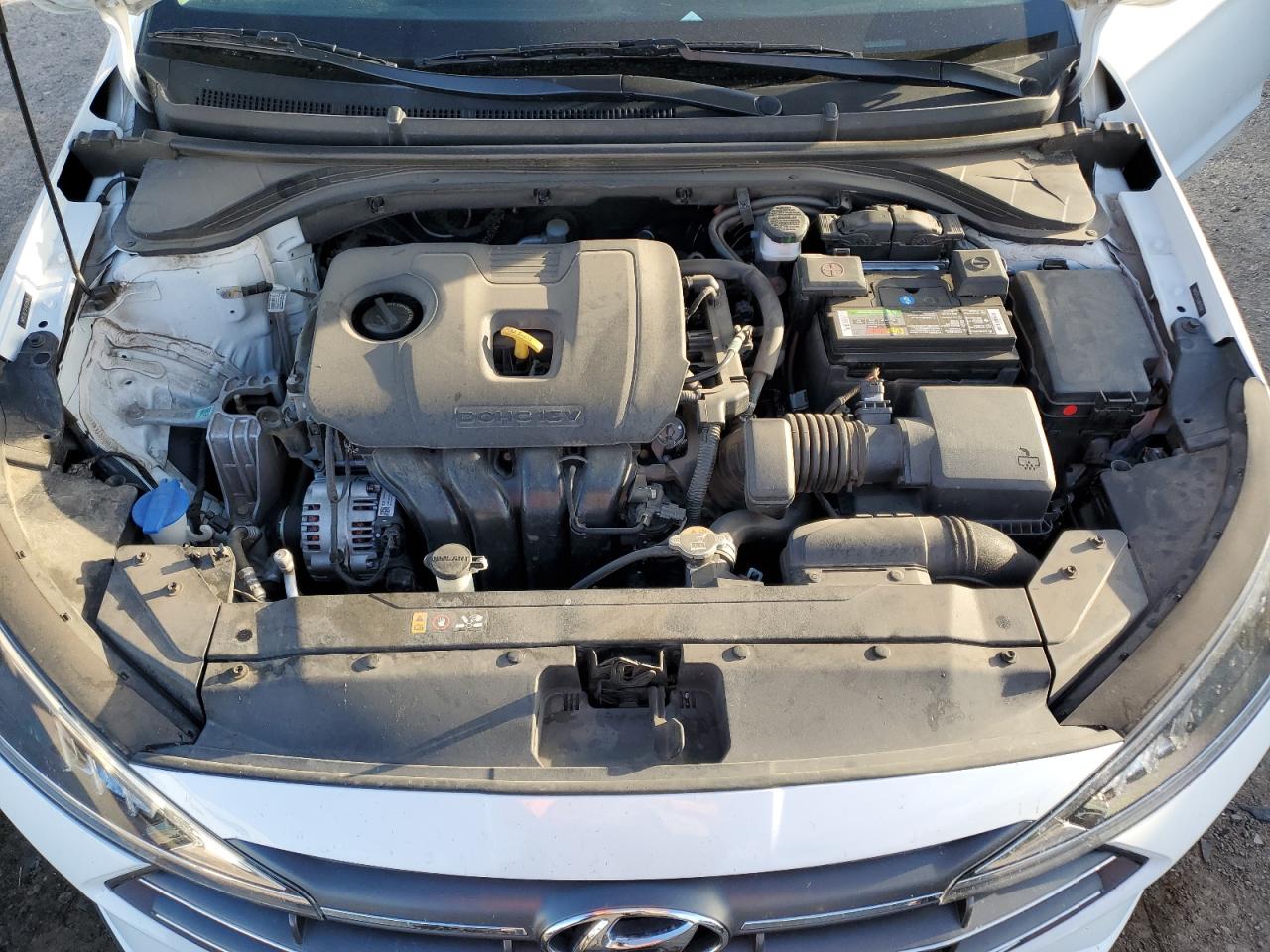 2020 Hyundai Elantra - Image 12