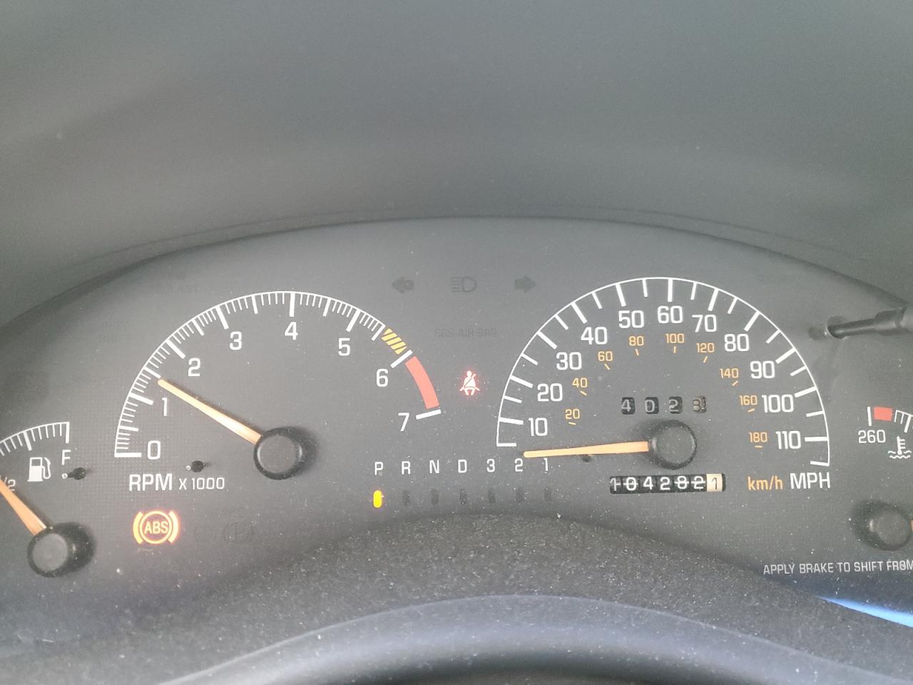 2002 Pontiac Grand Prix - Image 9
