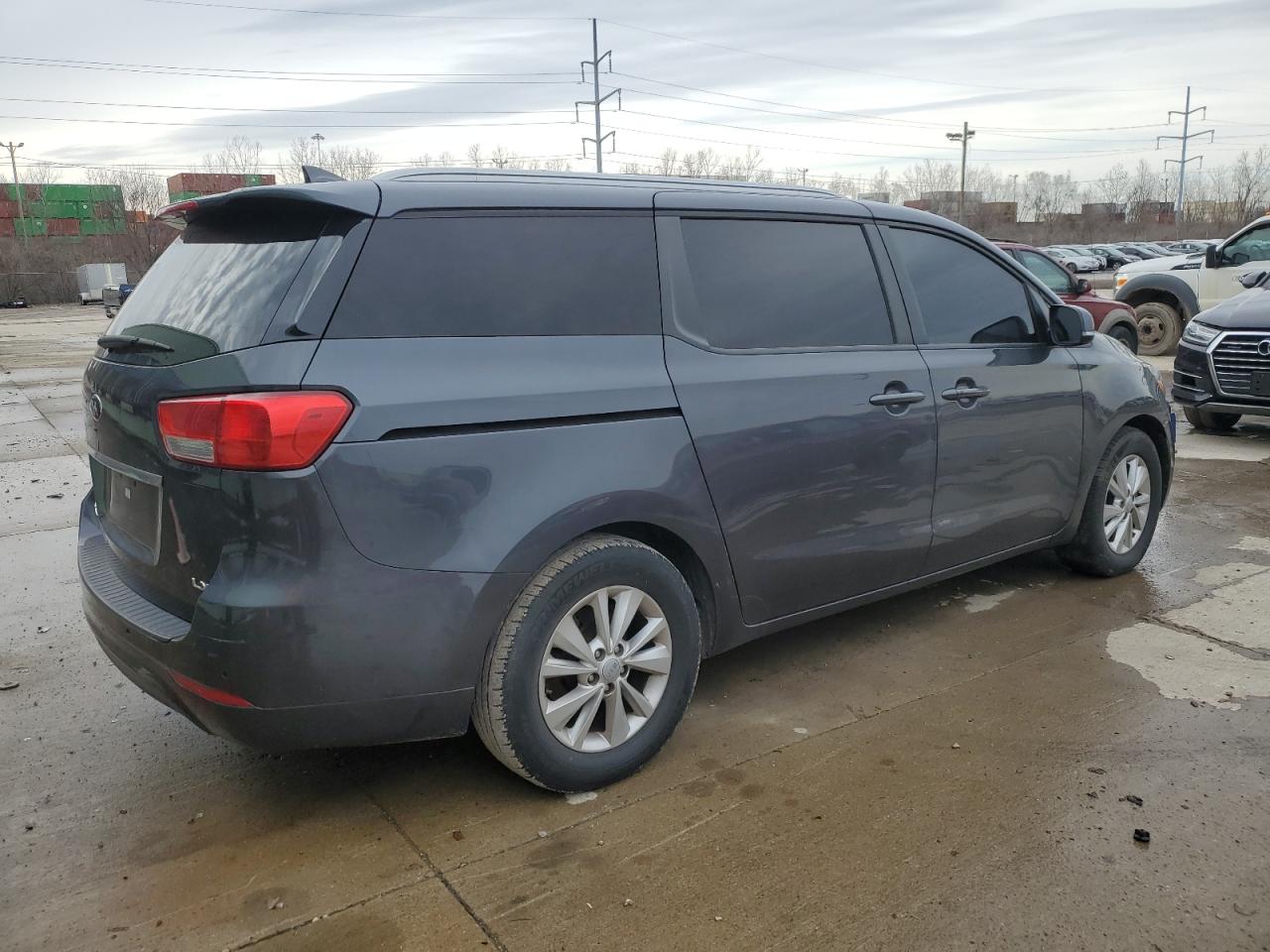 2017 Kia Sedona - Image 3