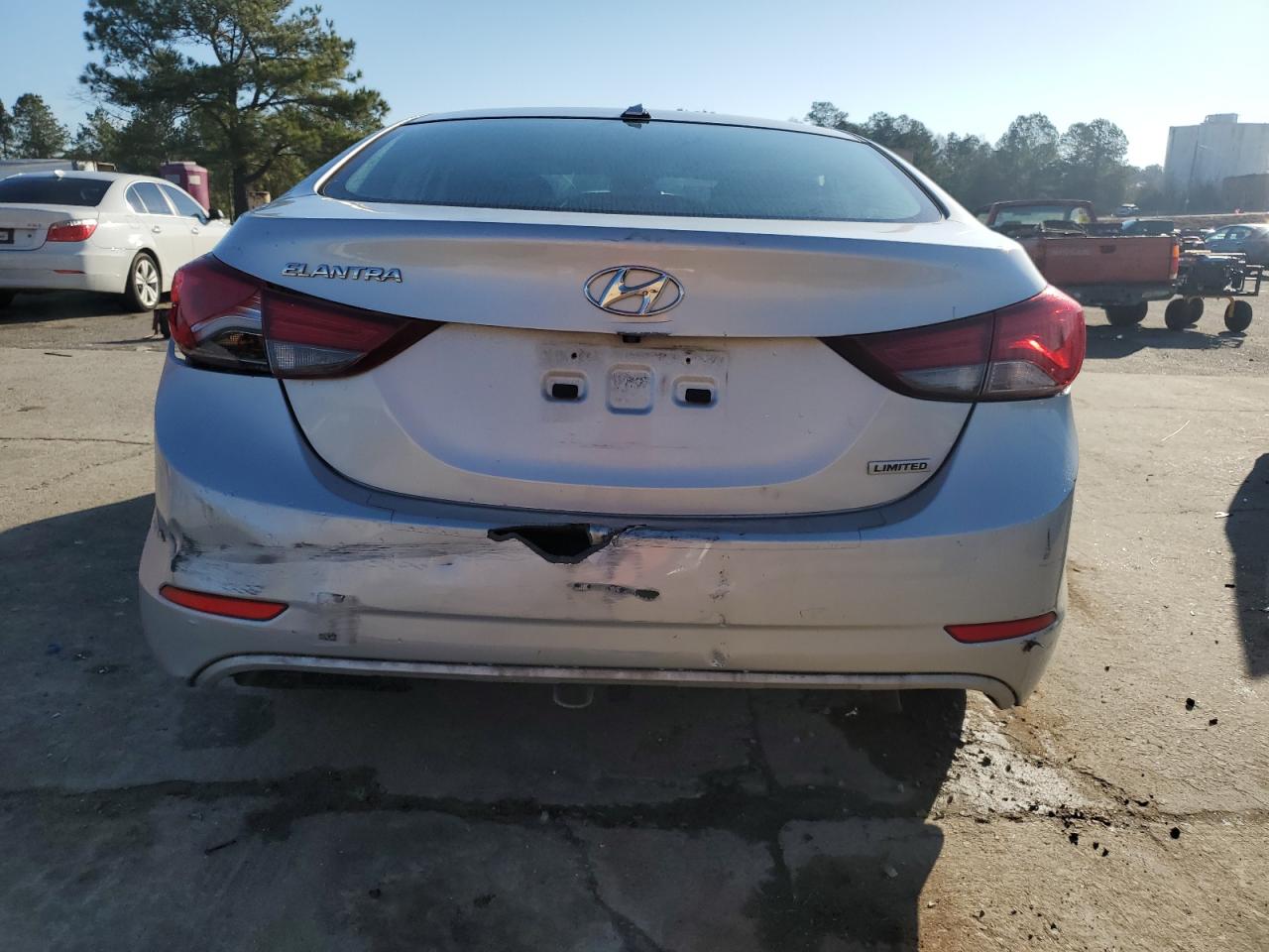 2015 Hyundai Elantra - Image 6