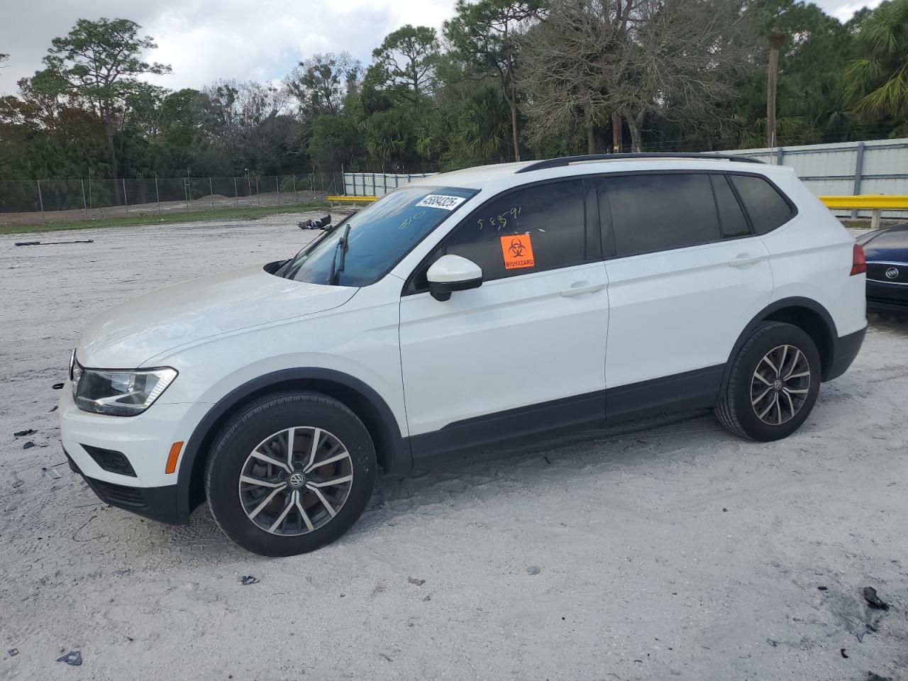 2021 Volkswagen Tiguan - Image 1