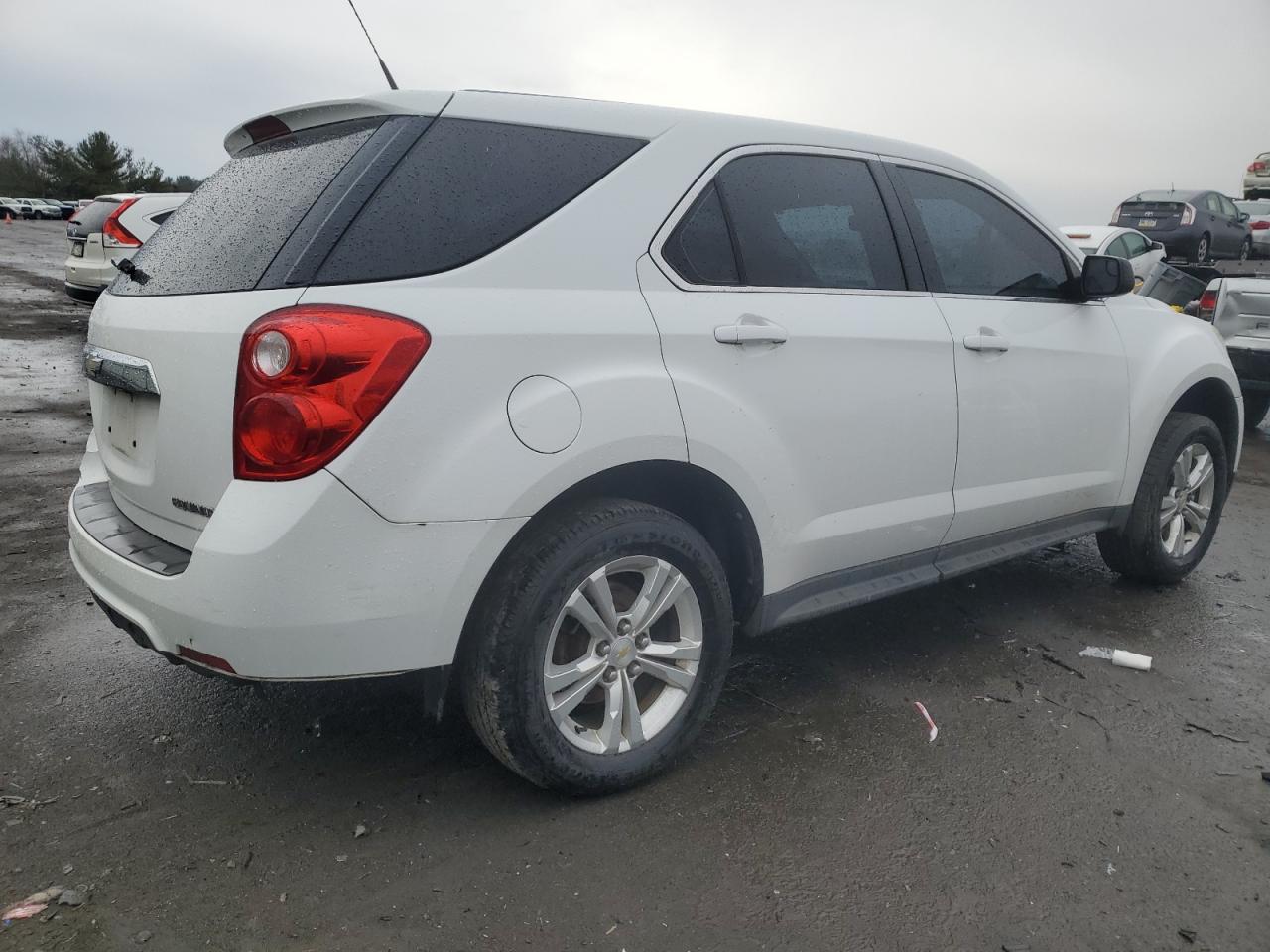2012 Chevrolet Equinox - Image 3