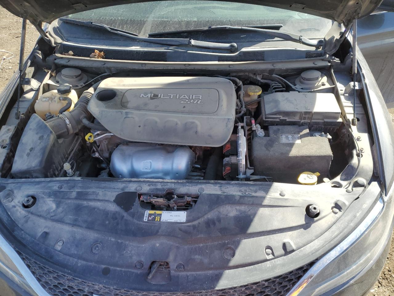 2015 Chrysler 200 - Image 11
