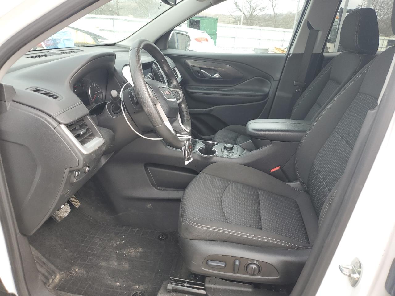 2022 GMC Terrain - Image 7