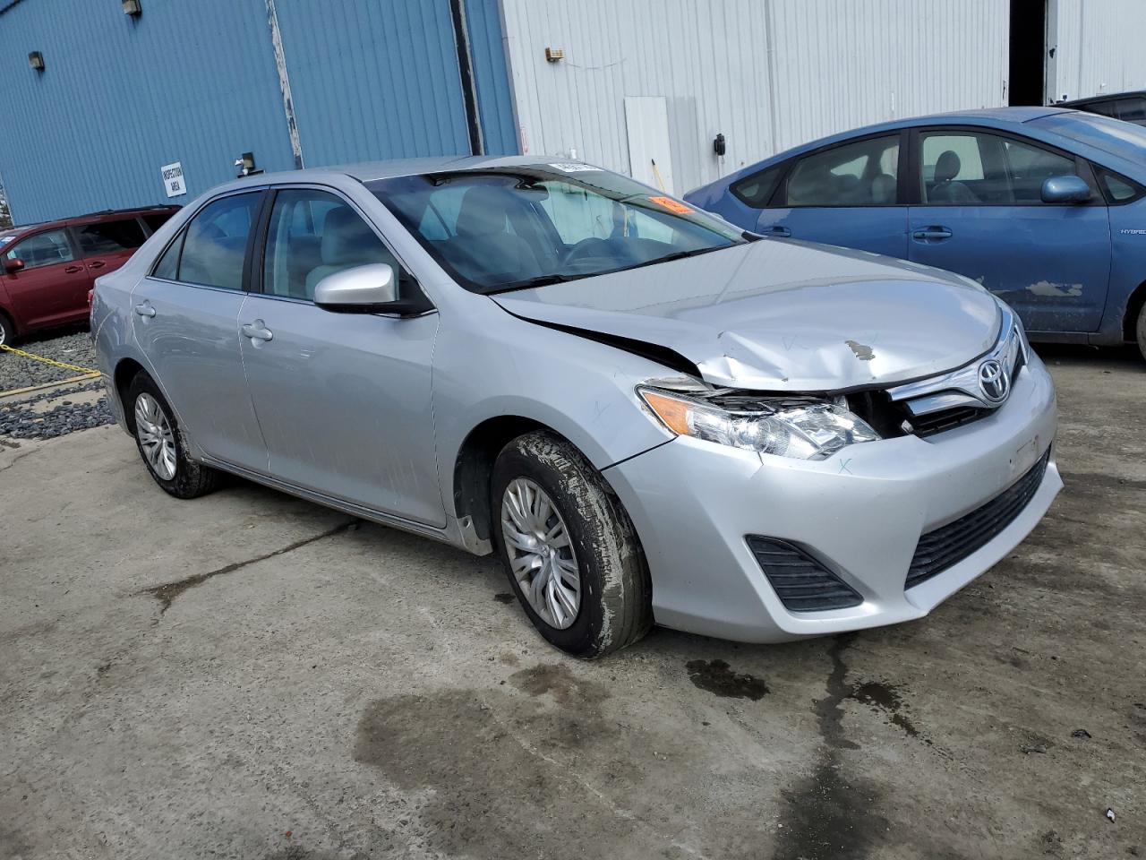 2014 Toyota Camry - Image 4