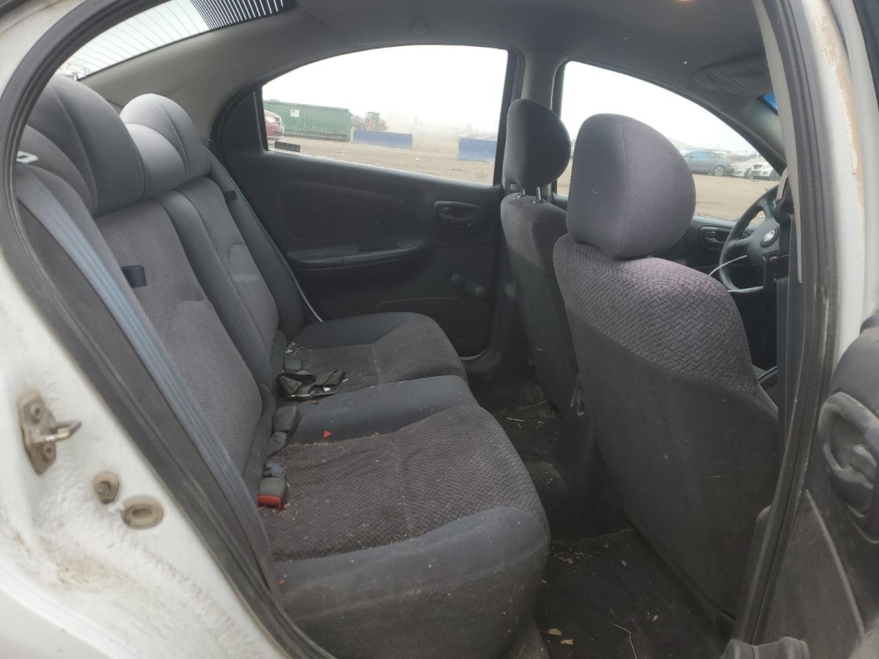 2000 Dodge Neon - Image 10