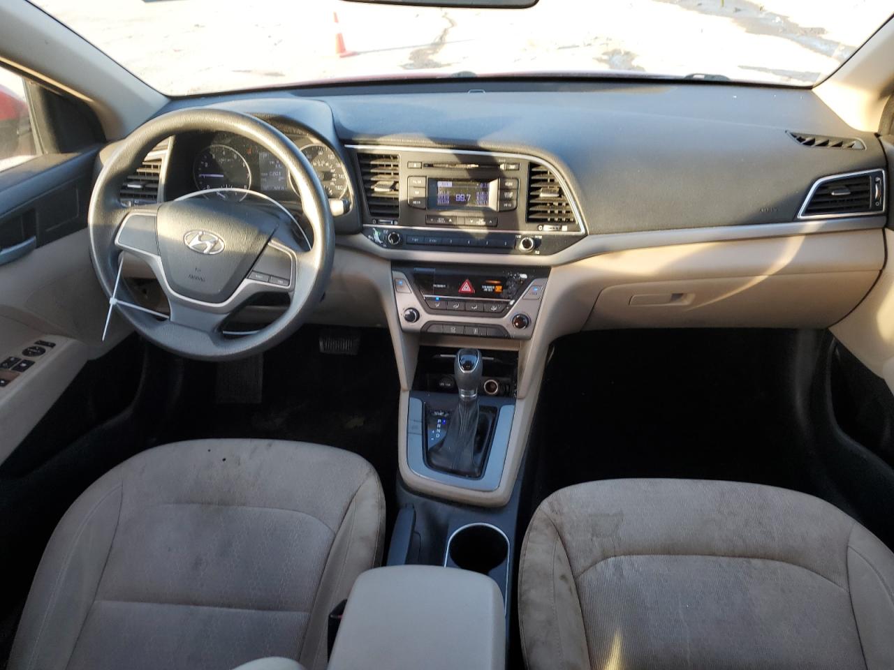 2017 Hyundai Elantra - Image 8