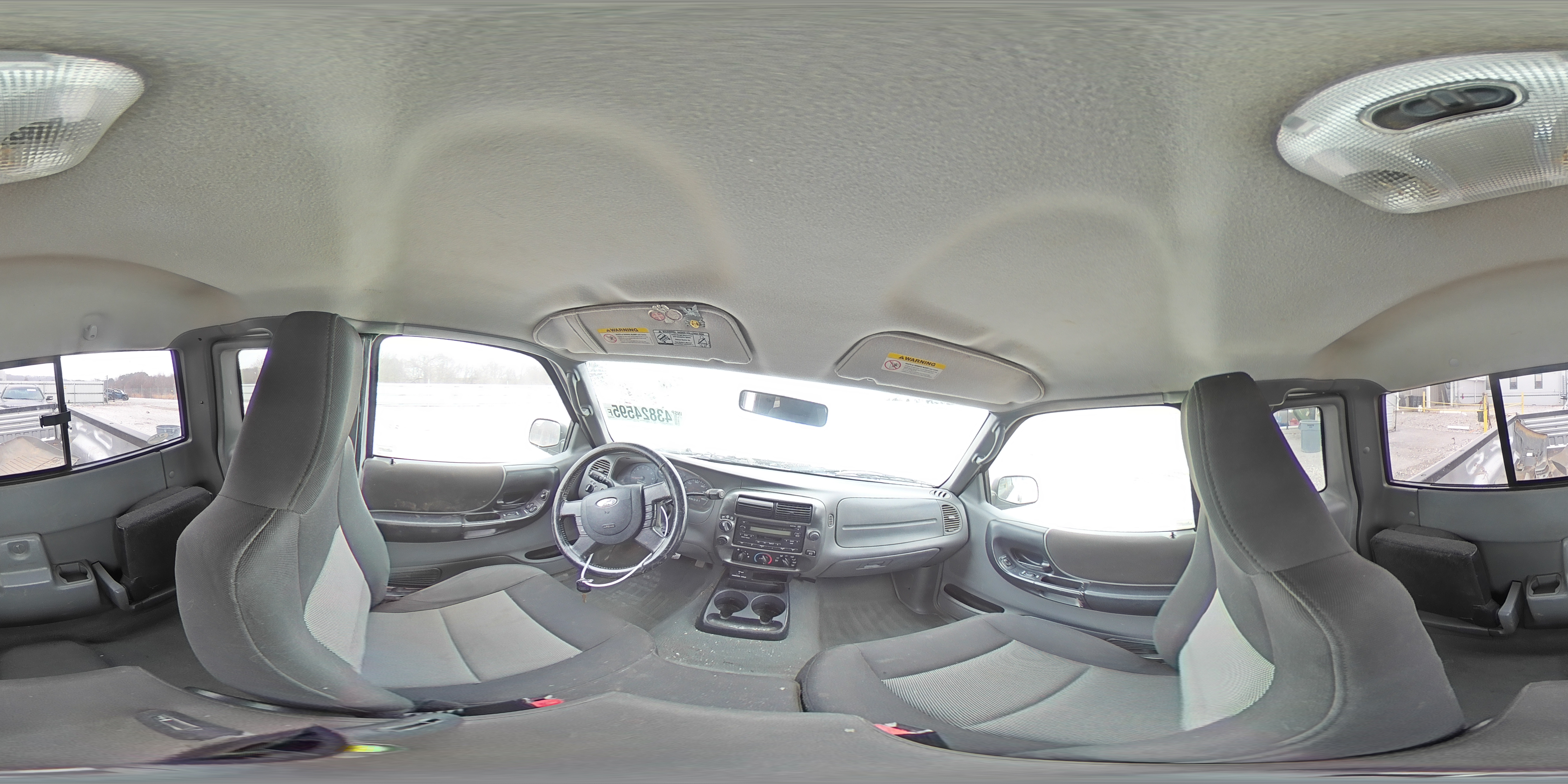 2004 Ford Ranger - Image 13