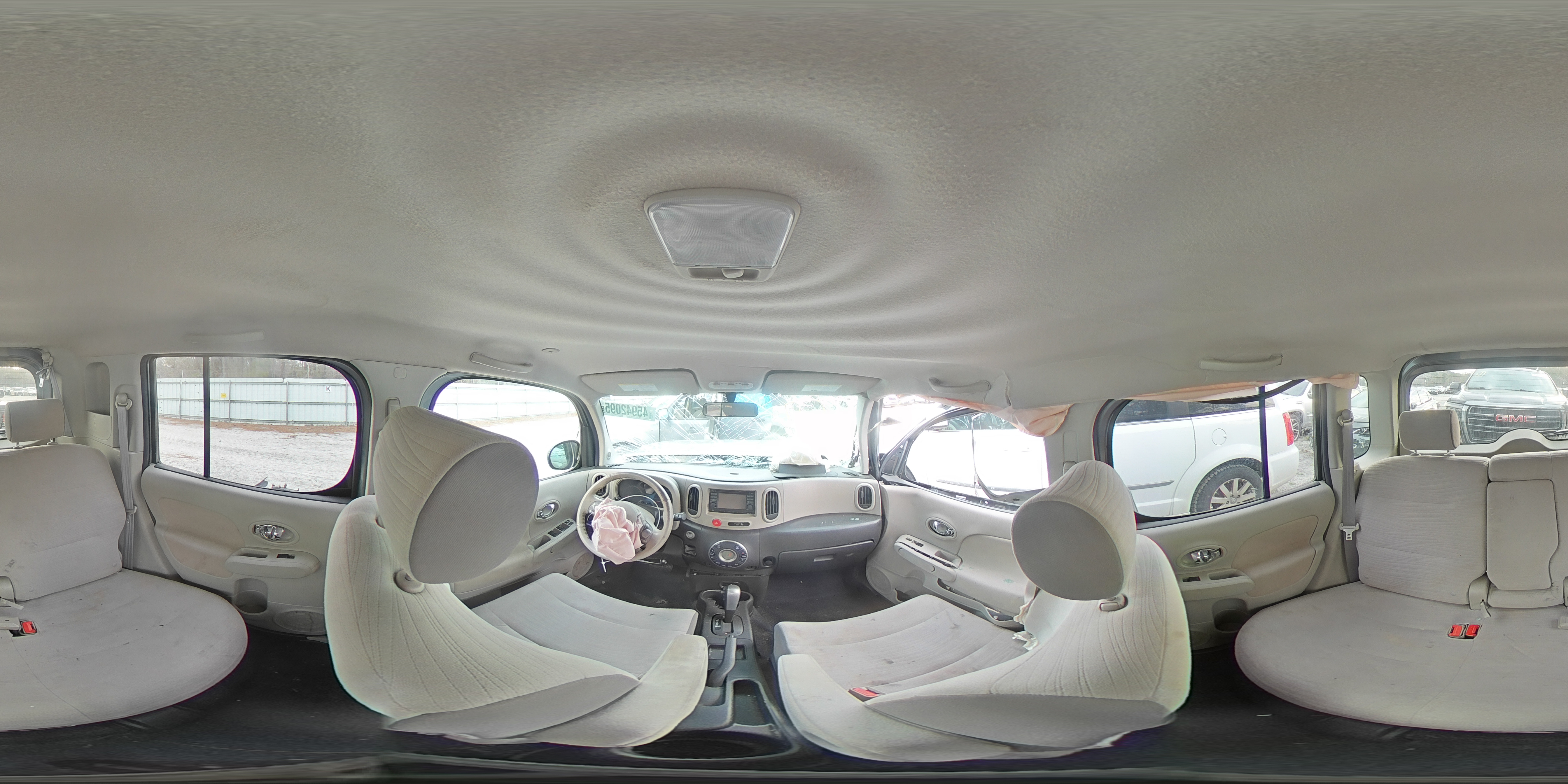 2014 Nissan Cube - Image 12