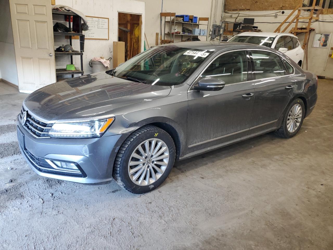2016 Volkswagen Passat - Image 1