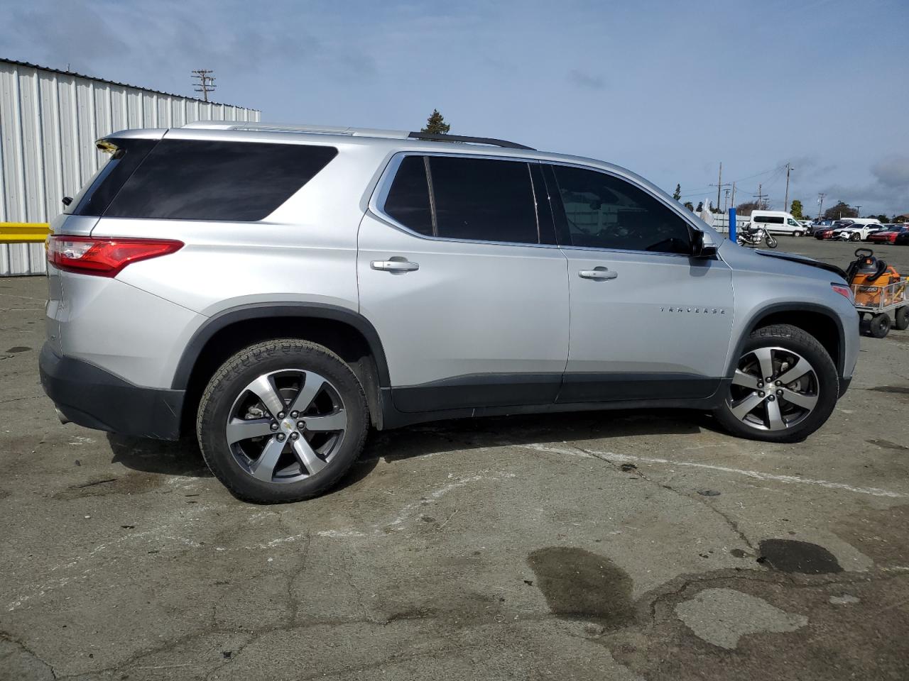 2018 Chevrolet Traverse - Image 3