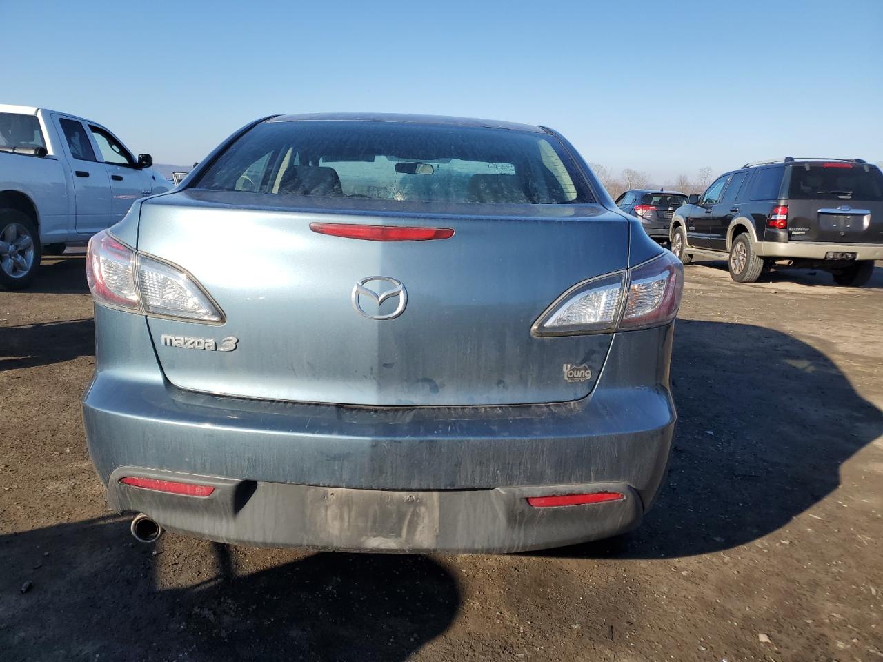 2010 Mazda 3 - Image 6