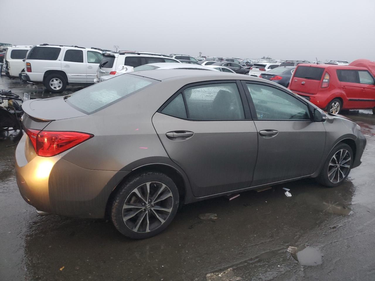 2018 Toyota Corolla - Image 3