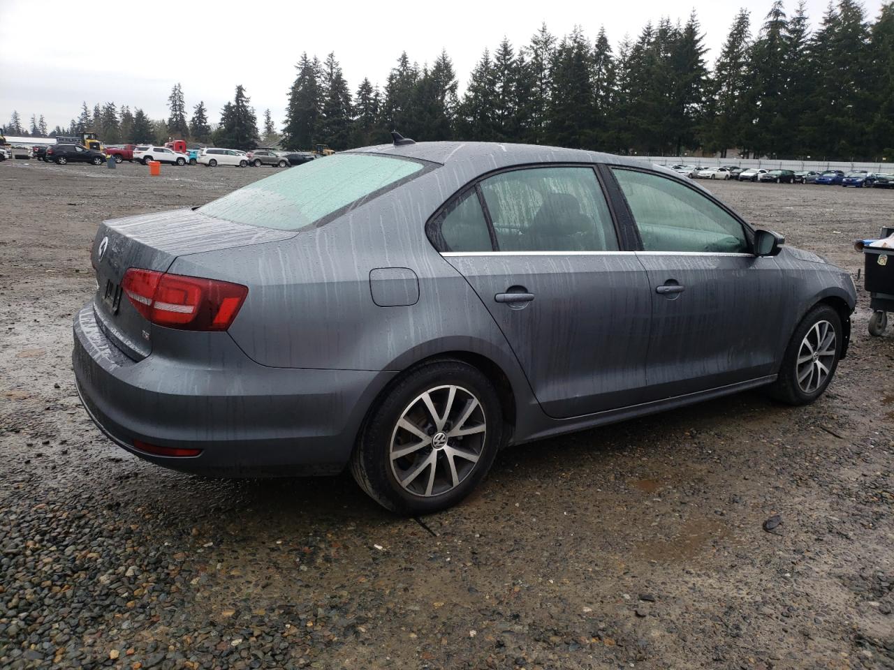2017 Volkswagen Jetta - Image 3