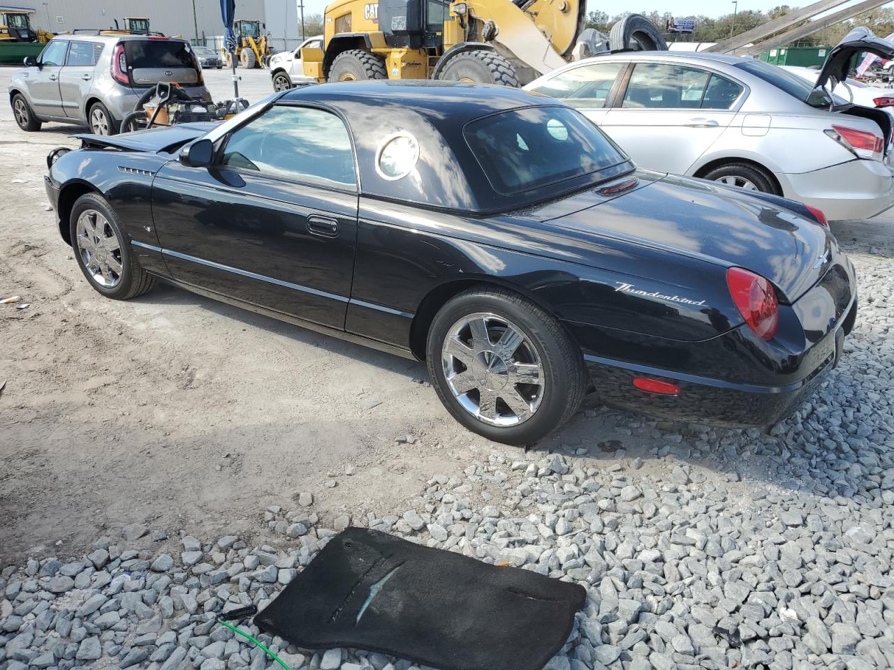 2004 Ford Thunderbird - Image 2