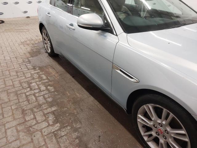 2015 JAGUAR XE PRESTIG