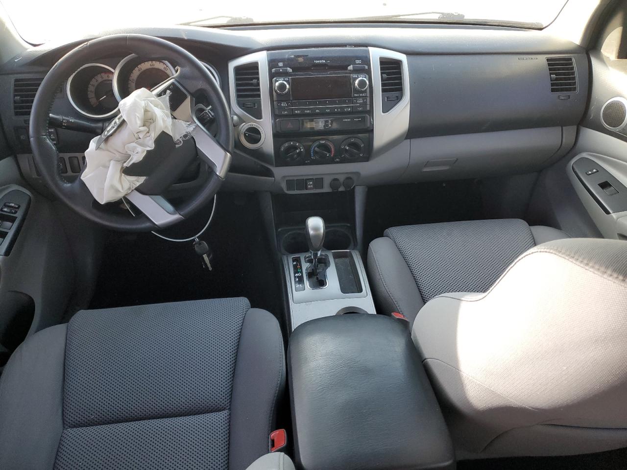 2012 Toyota Tacoma - Image 8