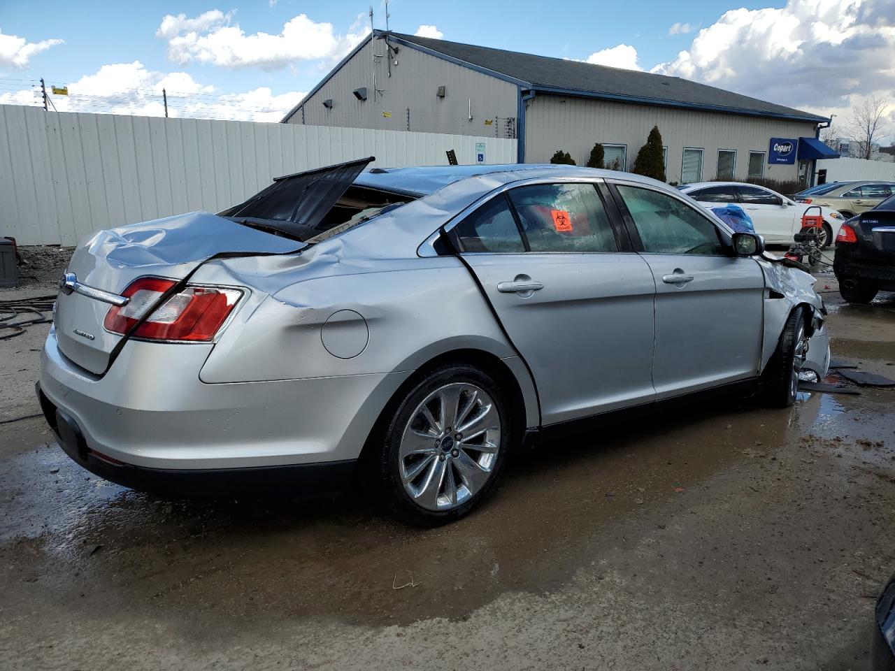 2012 Ford Taurus - Image 3