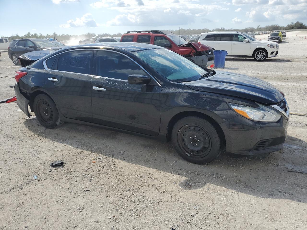 2016 Nissan Altima - Image 4