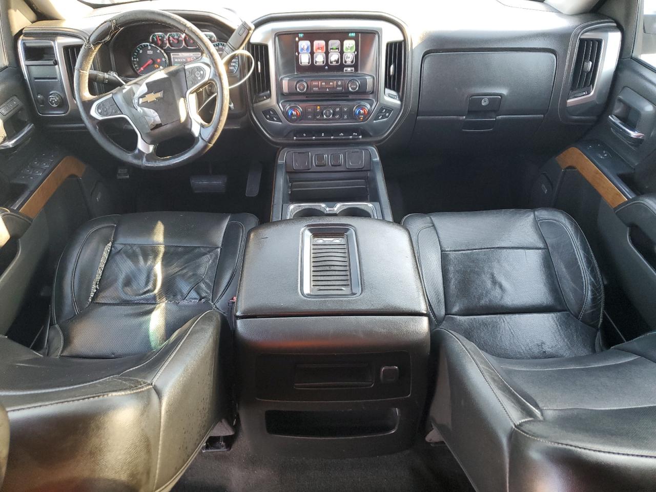 2016 Chevrolet Silverado - Image 8