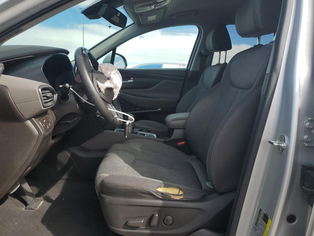 2019 Hyundai Santa Fe - Image 7