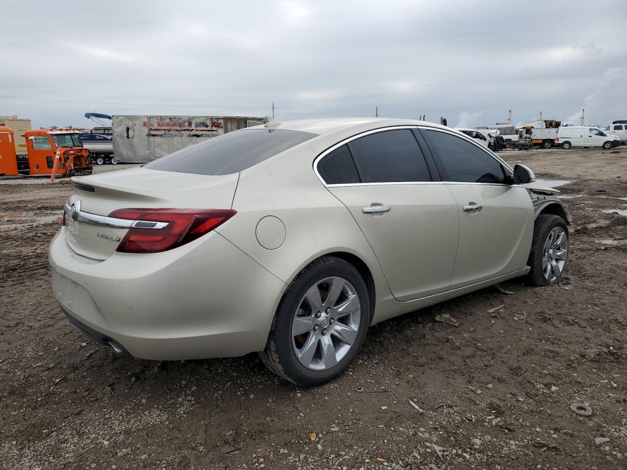 2014 Buick Regal - Image 3